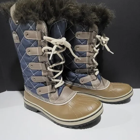 Sorel Women's Quilted Winter Snow Boots With Faux Fur